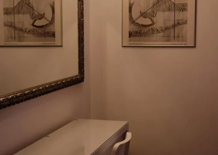 Tomasza 8 アパート